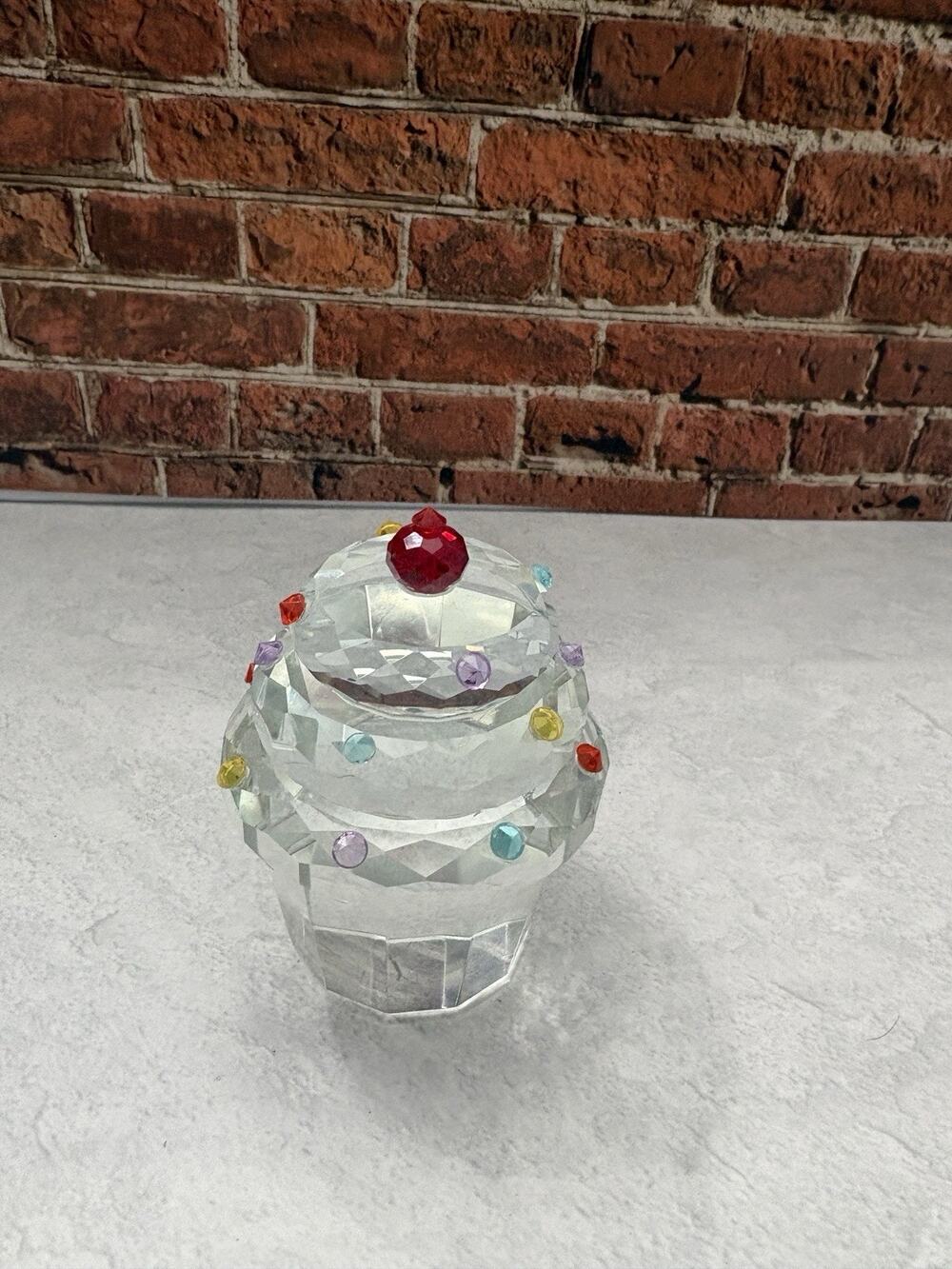 Simon Designs Crystal 3 Layer Cupcake w/Crystal Sprinkles & Red Top Paperweight